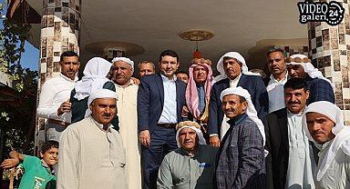 Başkan Özyavuz, abayı giydirdi!