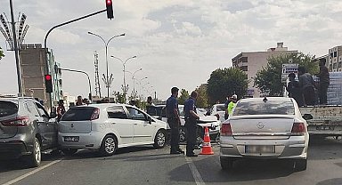 Eyyübiye'de zincirleme kaza!