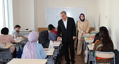 Başkan Beyazgül öğrencilerle bir araya geldi