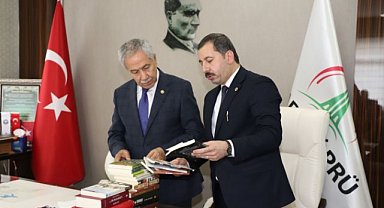 Bülent Arınç'tan Başkan Baydilli'ye ziyaret