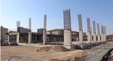 Karaköprü’de bir kapalı spor salonu daha yükseliyor