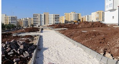 Karaköprü’ye yeşil alan kazandırılıyor