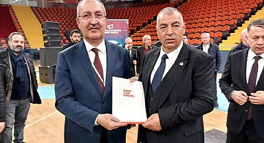 Başkan Gülebak mazbatasını aldı!