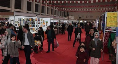 Yöresel ürünler ve hediyelik eşya fuarı sona erdi