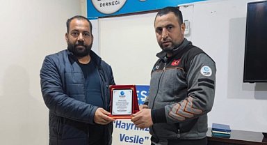 Başkan Yardımcısı Direk’e anlamlı plaket!