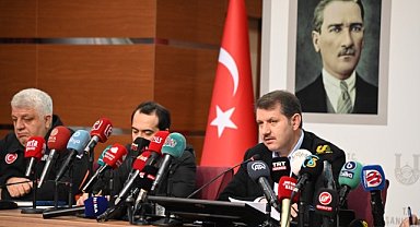 Vali Ayhan basın mensuplarıyla bir araya geldi