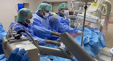 Şanlıurfa’da kalp kapağı değişimi kapalı anjiyografi yoluyla yapılabiliyor