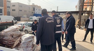 Tarihi geçmiş tavuk ve ciğer ele geçirildi