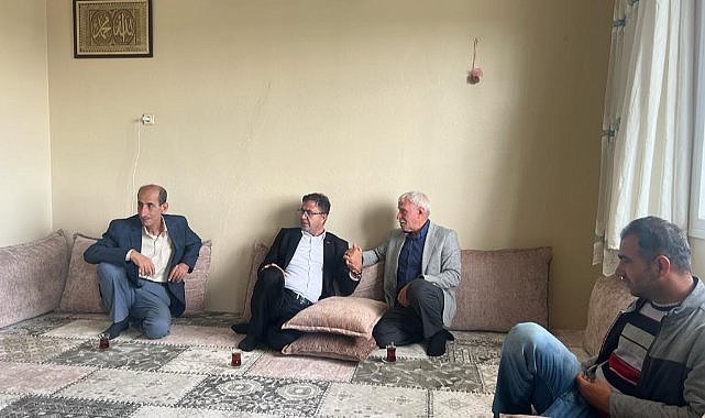 Aksak kanaat önderleri ile buluştu