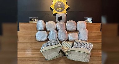 Motosikletin heybesinde 12 kilo esrar çıktı