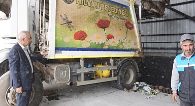 Hilvan’da katı atık aktarım istasyonu ilk transferini yaptı