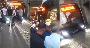 Büyükşehir’in trambüsü çöktü!