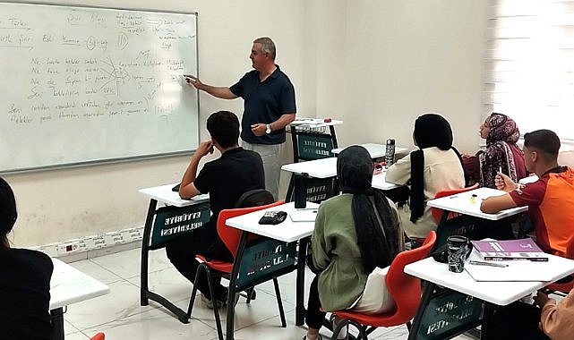 Süleymanşah Gençlik Merkezi’nde yaz dersleri başladı